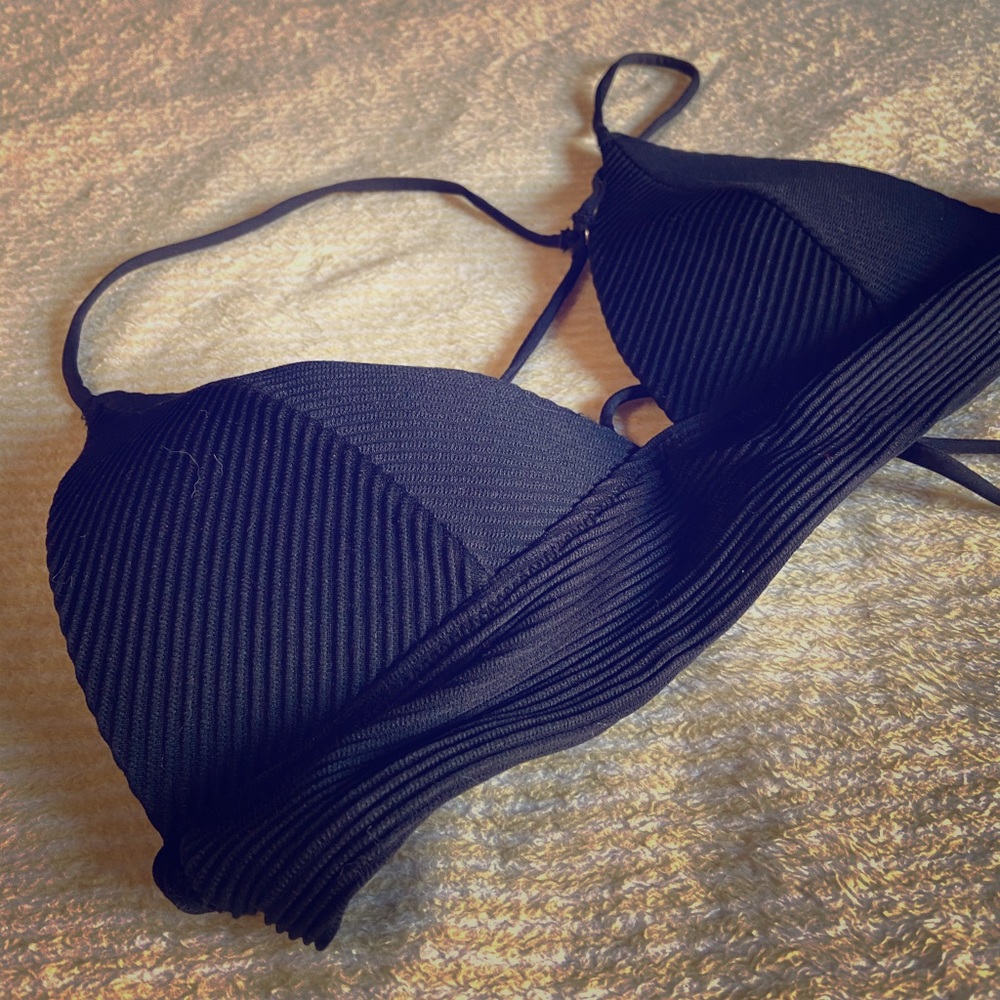 Cute bikini top